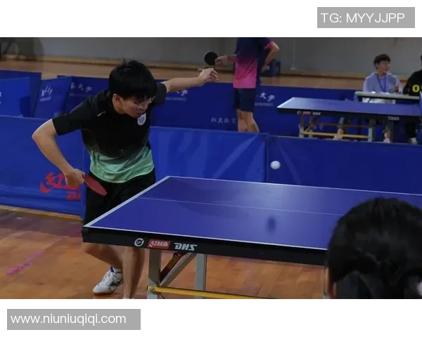 乒乓球的魅力：深入解析上海乒乓球队的默契配合与战术运用
